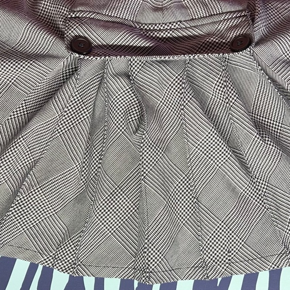 Land's End Girls Uniform Skirt - Picture 5 of 6
